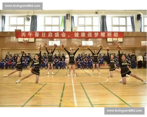 比赛开始铃声响起瞬间点燃全场激情与紧张氛围的精彩瞬间揭秘